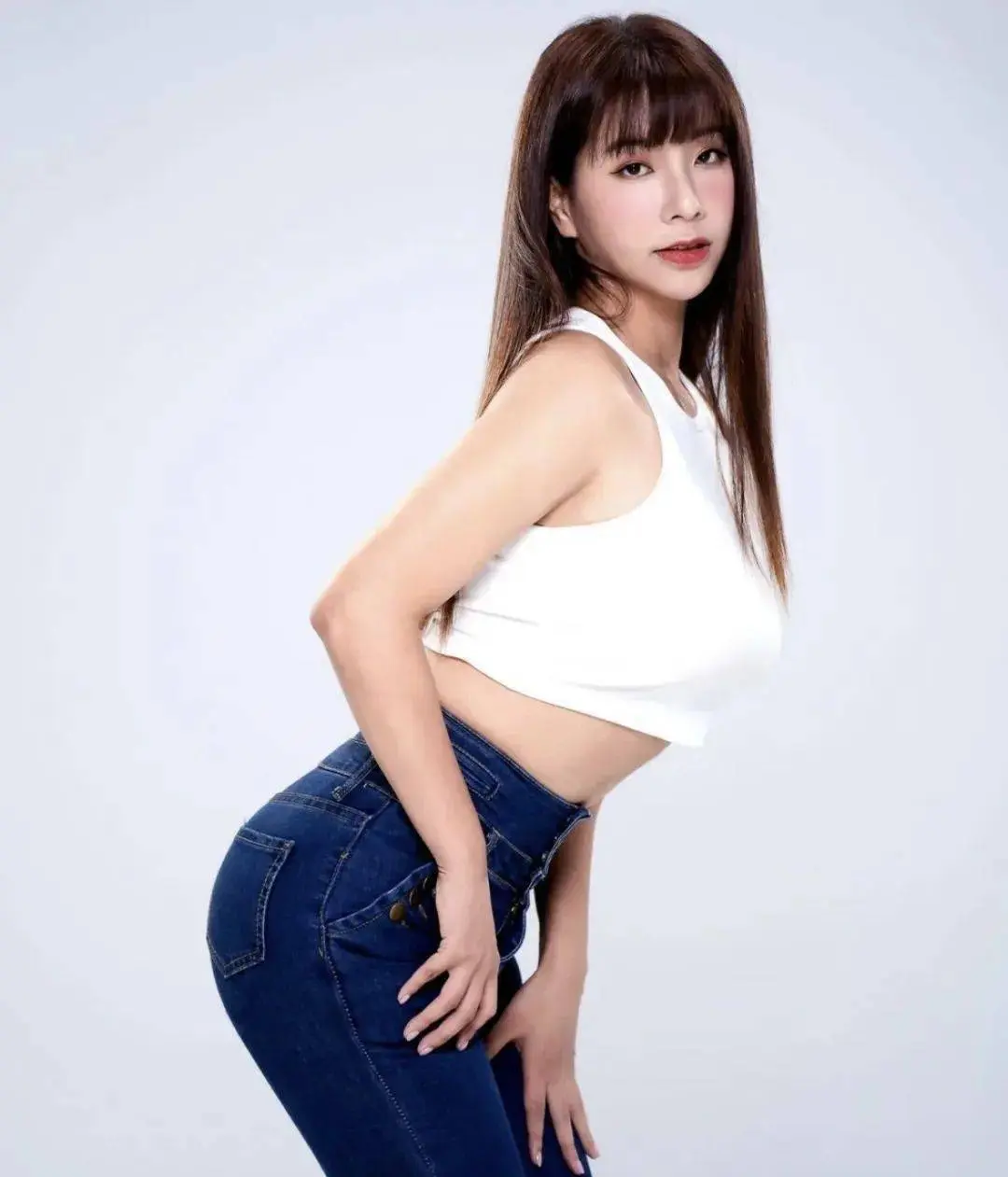 台湾《吴梦梦》HD高清无删减免费在线观看-吴梦梦全集完整版系列高清中字夸克网盘极速下载
