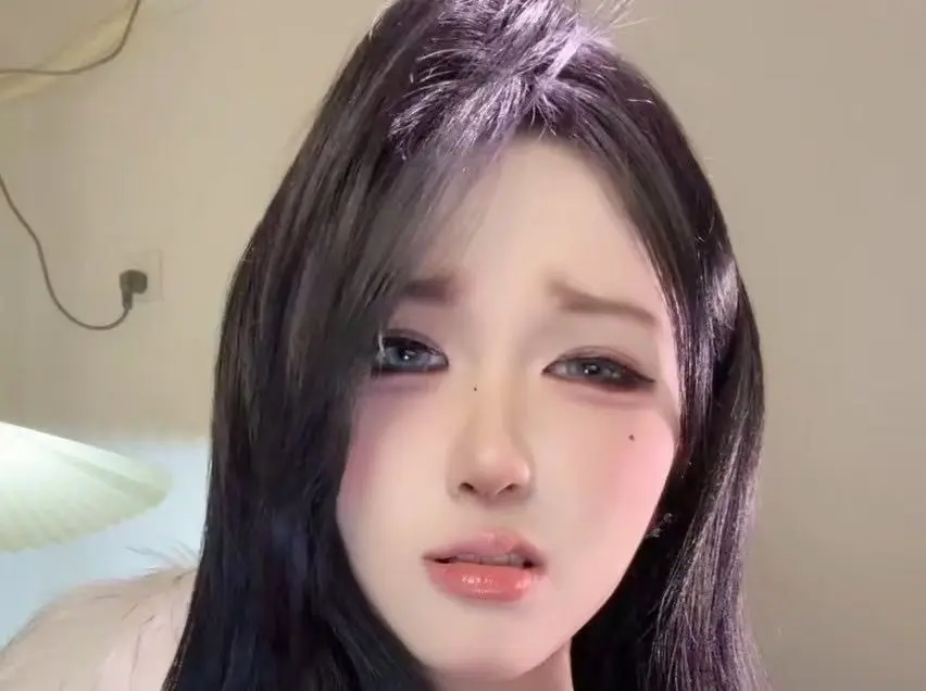 《阿黑颜系列 vlog》全季无删减免费在线观看-暗黑美学视觉盛宴-黑颜名场面持续更新-表情包宇宙里体验失控浪漫