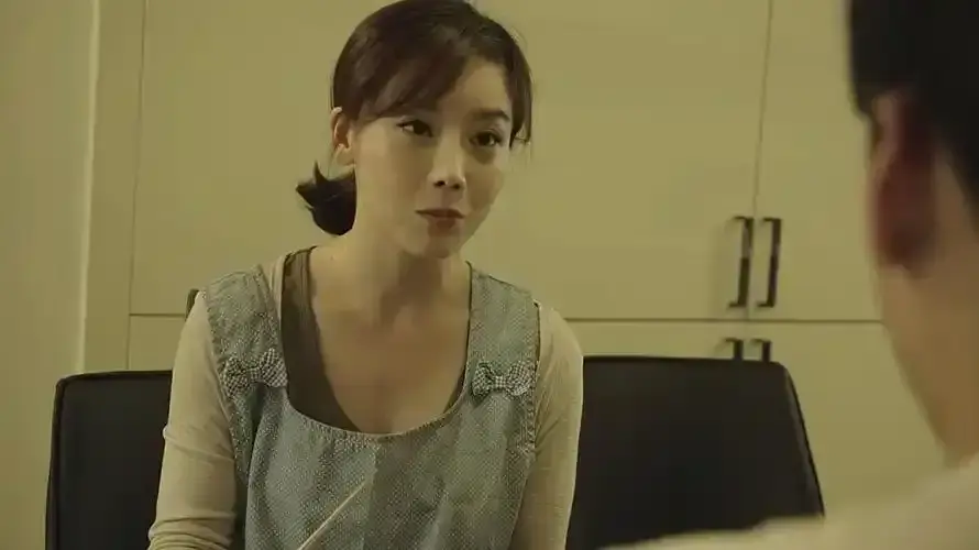 韩剧《妈妈的职业》 - 1080P高清全集在线观看 - 未删减中字完整版免费播放 - 策驰影视飞牛影院无广告 - 《妈妈的职业》职场母亲解析