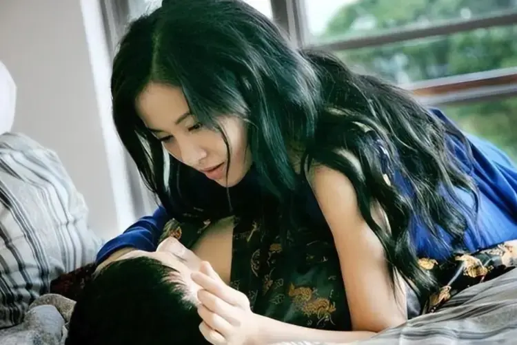 《嫂嫂情事》完整版超高清无广告在线观看 - 韩国电影《嫂嫂情事》持续有效免费获取 - 金牌影视 - 2026电影
